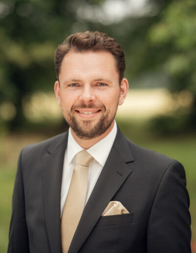 Alexander Mikulla, Geschäftsführer von Mikulla Bestattungen